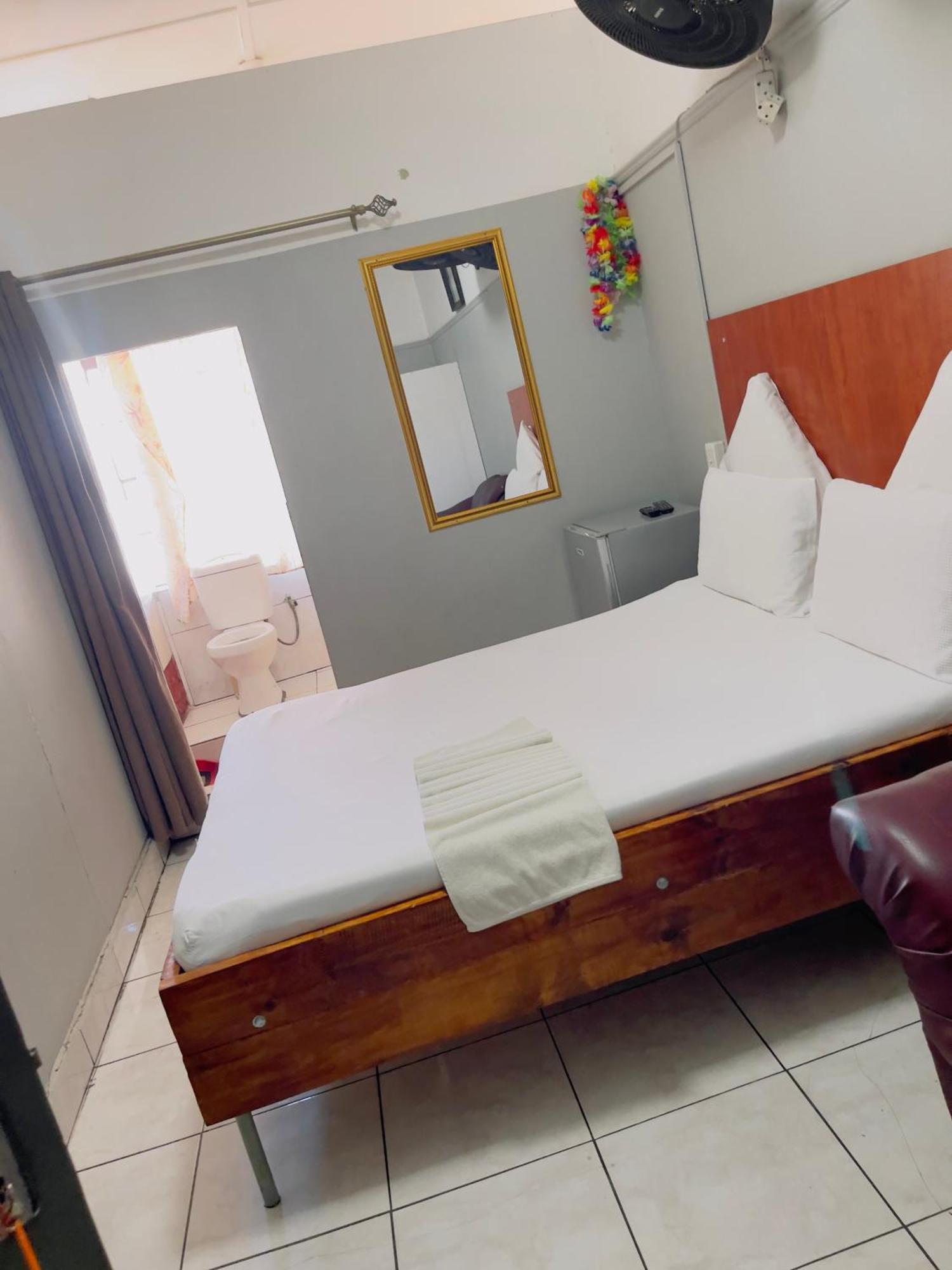Sunrise Guest Inn Pretoria-Noord Dış mekan fotoğraf